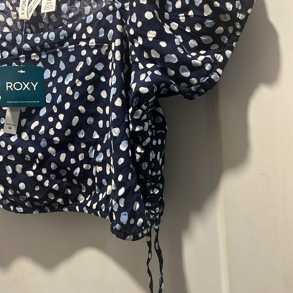NWT Roxy cropped top size L. No stretch - Picture 3 of 3